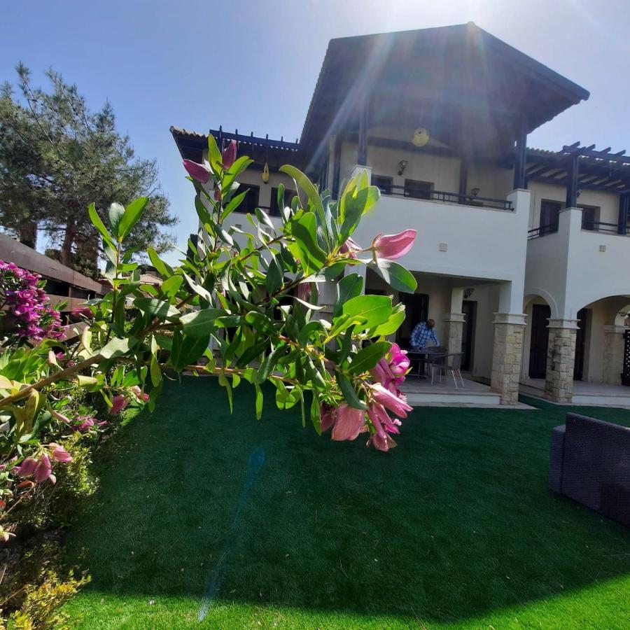 Helios Heights Spirits, Aphrodite Hills Golf Resort Kouklia Buitenkant foto